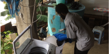 Chalk to clothes, Randy’s laundry business