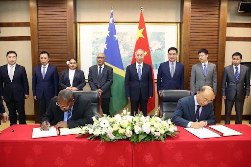 Solomon Islands Fisheries Minister signs cooperation MOU with China National Fisheries Corporation