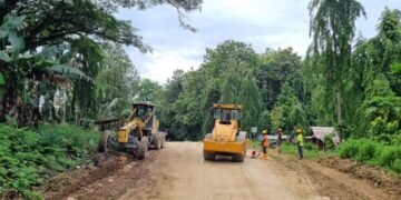 rogress is being made in the maintenance and enhancement of a 17-kilometer segment of Malaita's North Road, stretching from Gwanaru'u Junction to Forcim Market.