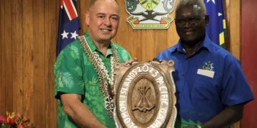 Prime Minister Manasseh Sogavare receives a diplomatic visit from Cook Islands Prime Minister Mark Brown