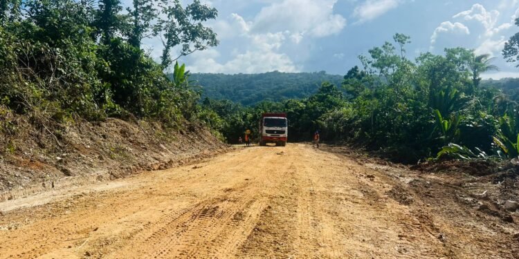Ministry of Infrastructure Leads Efforts in Overseeing Implementation of Road Enhancements on East Malaita 21km stretch of road