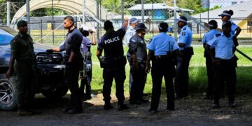 Commissioner Mostyn Mangau Urges Respect for Electoral Procedures Amidst Peaceful Voting Atmosphere