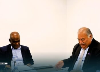 PM Manele as Forum Chair with PIF SG, Mr. Baron Waqa.