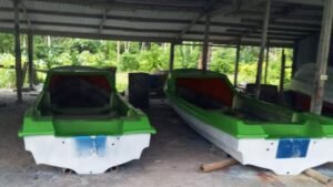 Two of the five remaining boats from the total eleven funded boats have yet to be
handed over to their respective recipient communities.