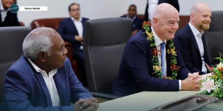OFC President Lambert Maltock and FIFA President Gianni Infantino during their visit to Papaua New Guinea in 2023. (Photo FIFA)