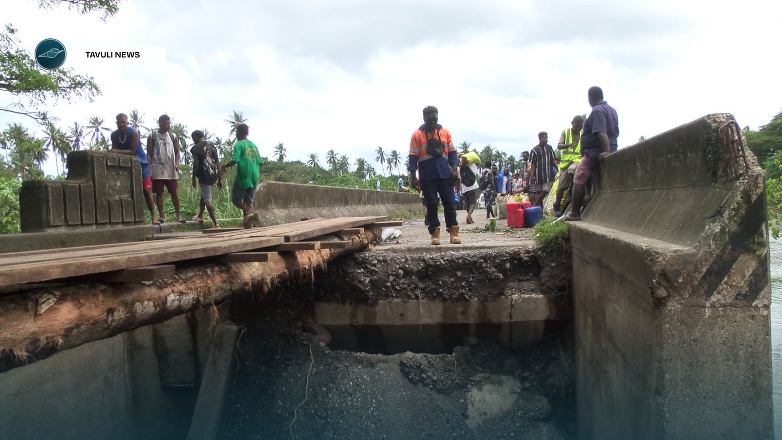 Wale calls for urgent action on roads and bridges as result of bad weather