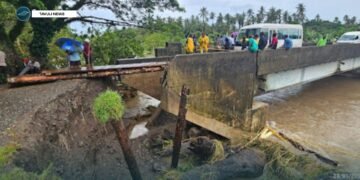 Now that the flood level recedes, a contractor will be mobilized soon to the site to carry out emergency repair works aimed at reconnecting the bridge.
