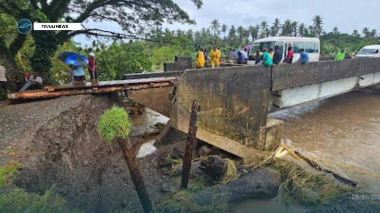 Now that the flood level recedes, a contractor will be mobilized soon to the site to carry out emergency repair works aimed at reconnecting the bridge.
