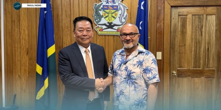Solomon Islands Prime Minister, the Hon. Matthew Wale (right) with Mr Mingqing Gao, Chairman of Wanguo Gold Group and Gold Ridge Mining Limited