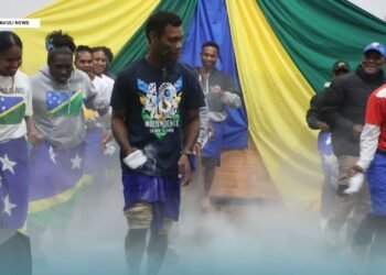 Cold Adelaide weather fails to dampen spirit of independence