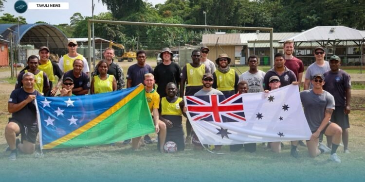 AUSTRALIAN NAVY CREW VISIT HELLS POINT