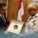 PM WALE DISCUSSES ECONOMIC TIES WITH INDONESIA
