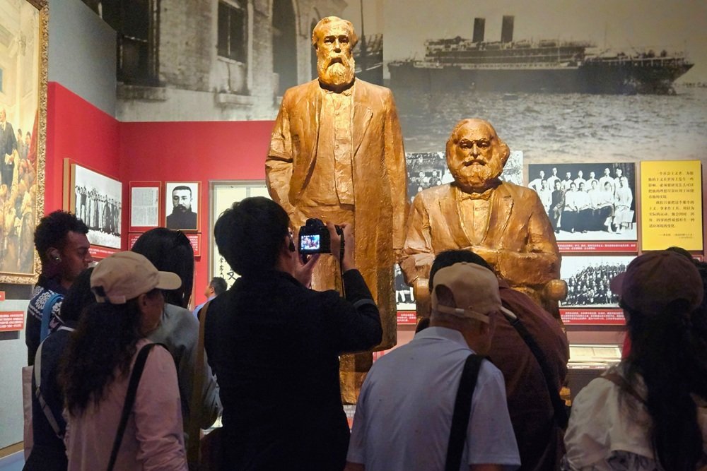 Image 01_CCP Museum Visit